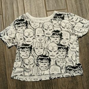 Junior's "Avengers" t-shirt
